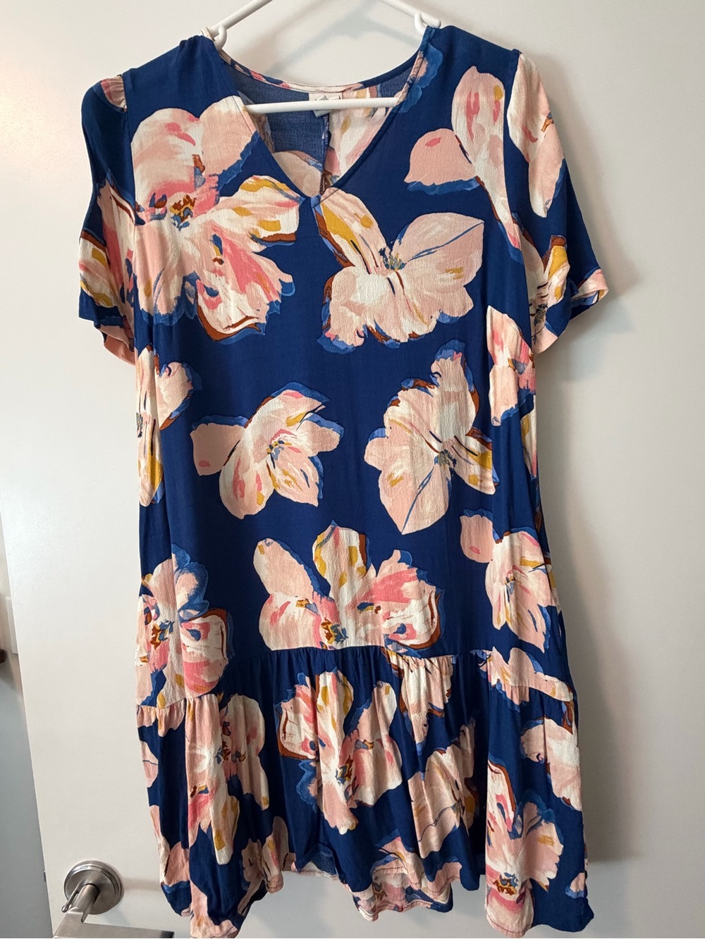 a new day Navy Floral V-Neck Short Sleeve Dress